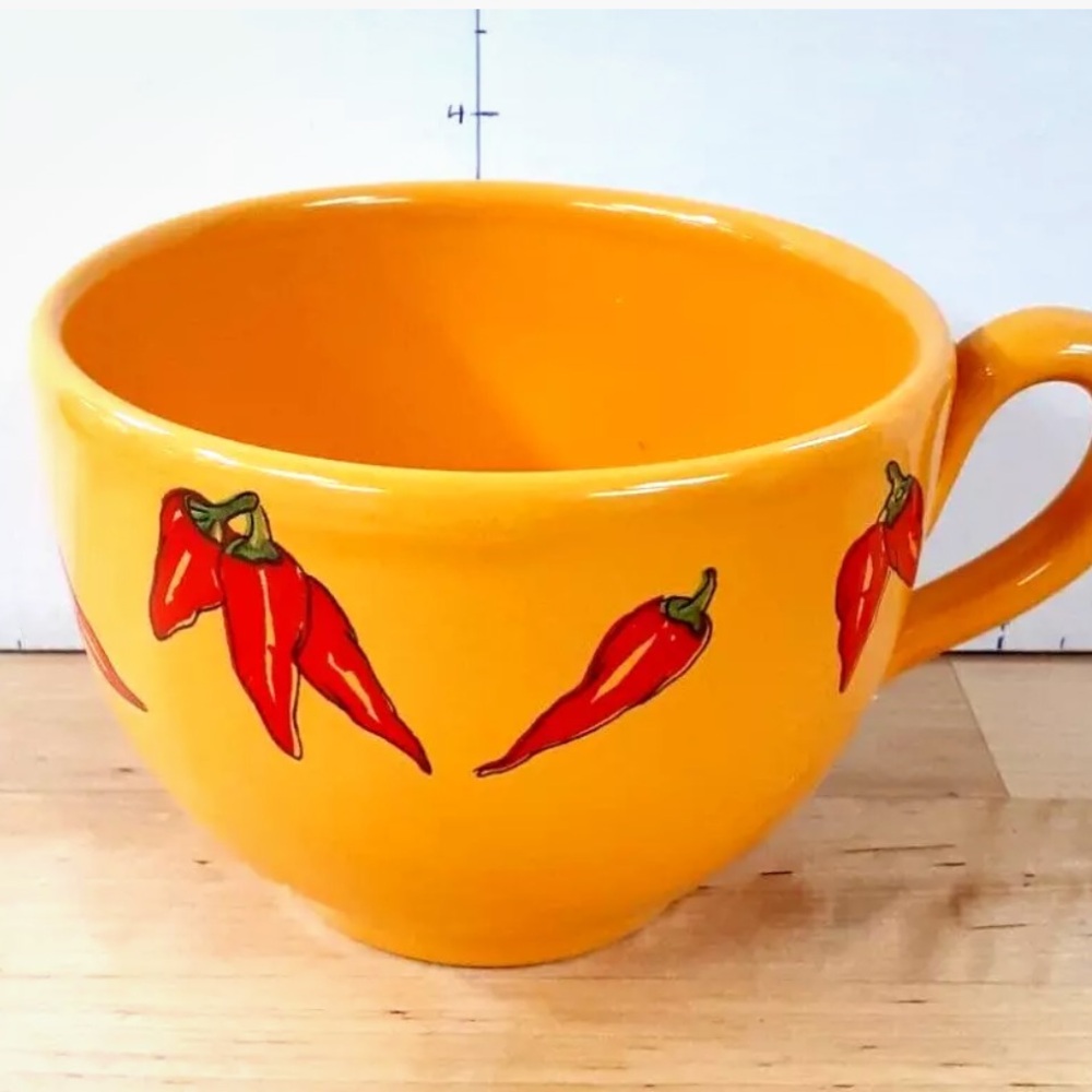 Bizzirri Italy Jalapeno Yellow Mug with Red Pepper Design